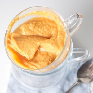 A glass bowl filled with a superpower baby food puree.