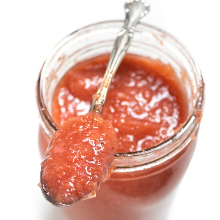 SwoonWorthy Stovetop Strawberry Applesauce (made in 30 minutes!) Baby Foode