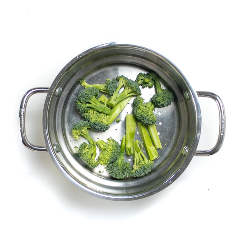 Broccoli for BabyLed Weaning (6+ months) Baby Foode
